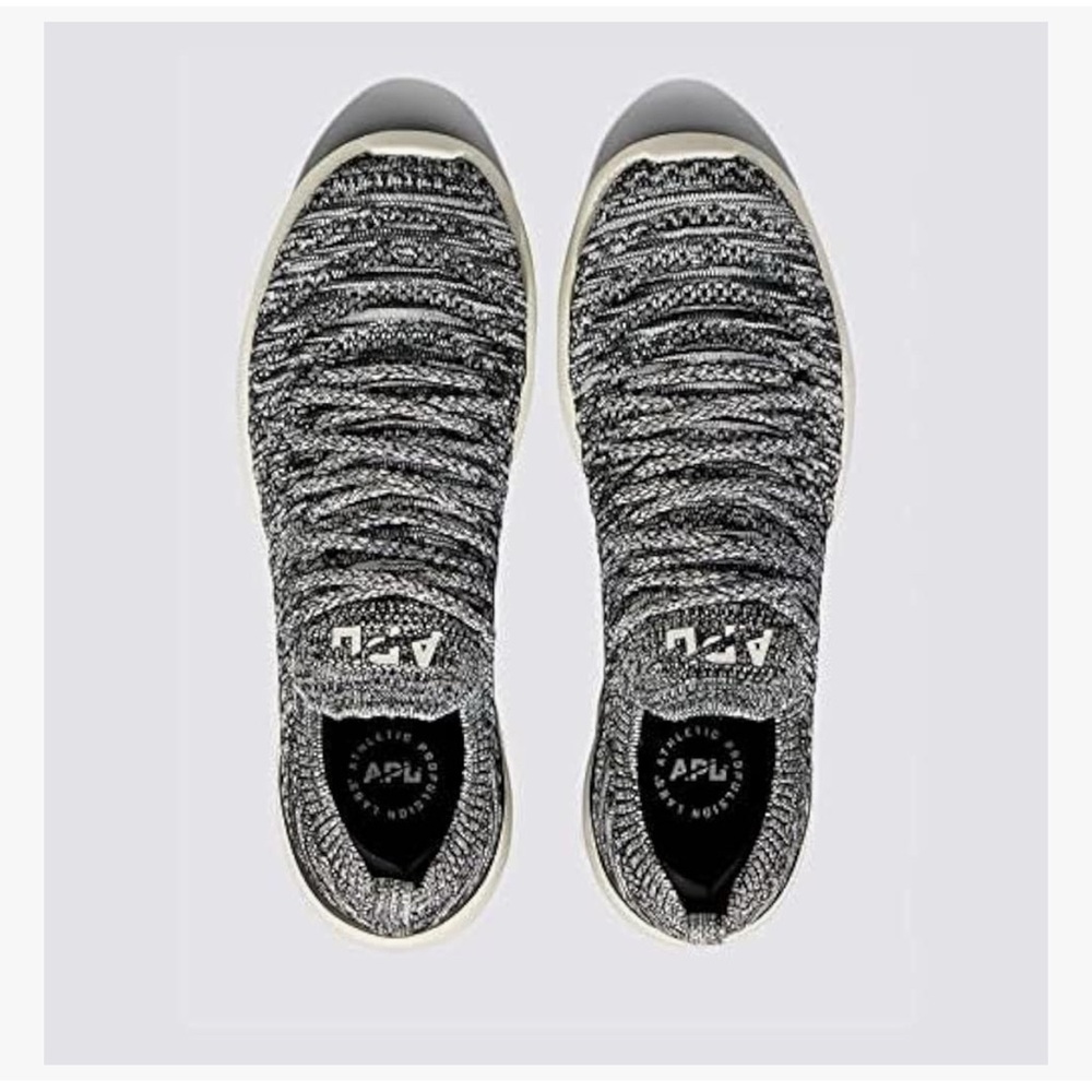 APL mesh weave pull on athletic shoes - EUC - size 9.5 - Picture 1 of 8